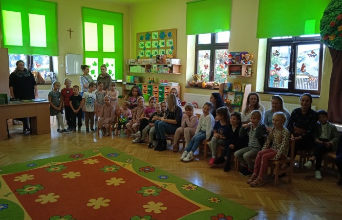 wręczenie nagrody dla laureatów