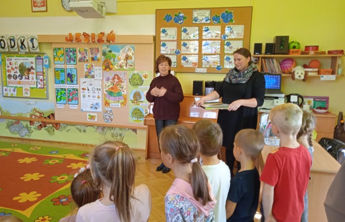 wręczenie nagrody dla laureatów