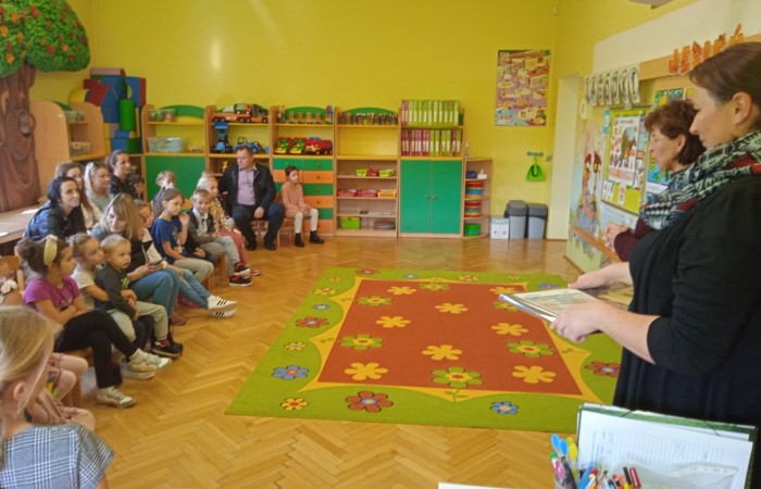 wręczenie nagrody dla laureatów